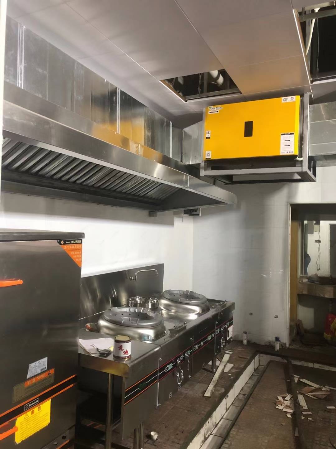 學(xué)校廚房大型油煙機清洗